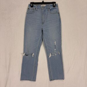 Abercrombie & Fitch The Ankle Straight Slit Knee Light Wash Jeans 27
